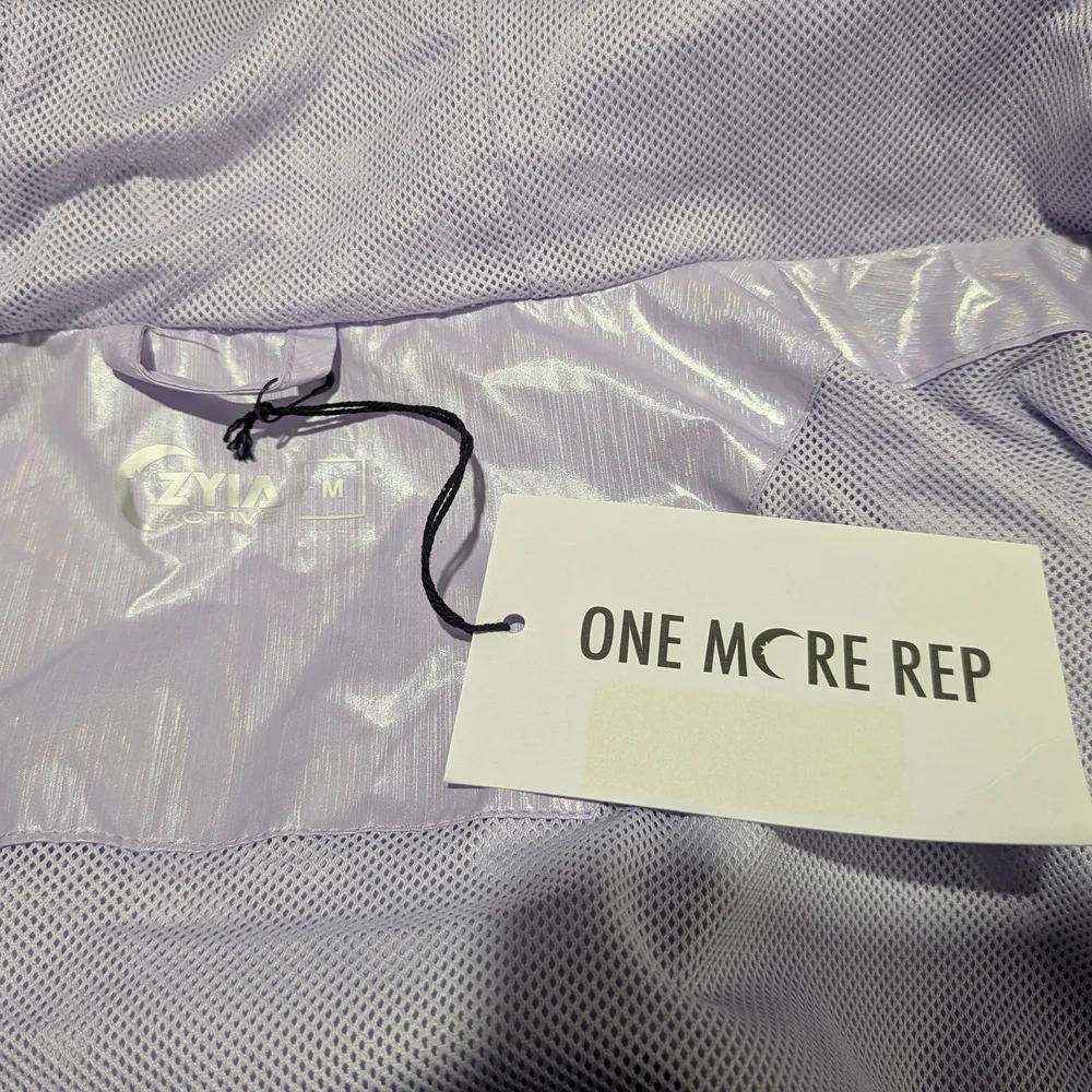 ZYIA NWT Medium Active Irridescent Lilac Lightweight Nylon Athletic Jacket